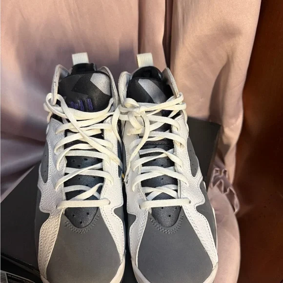 Jordan Kids Sneakers in Cream and Gray with Purple Logo Sneakers